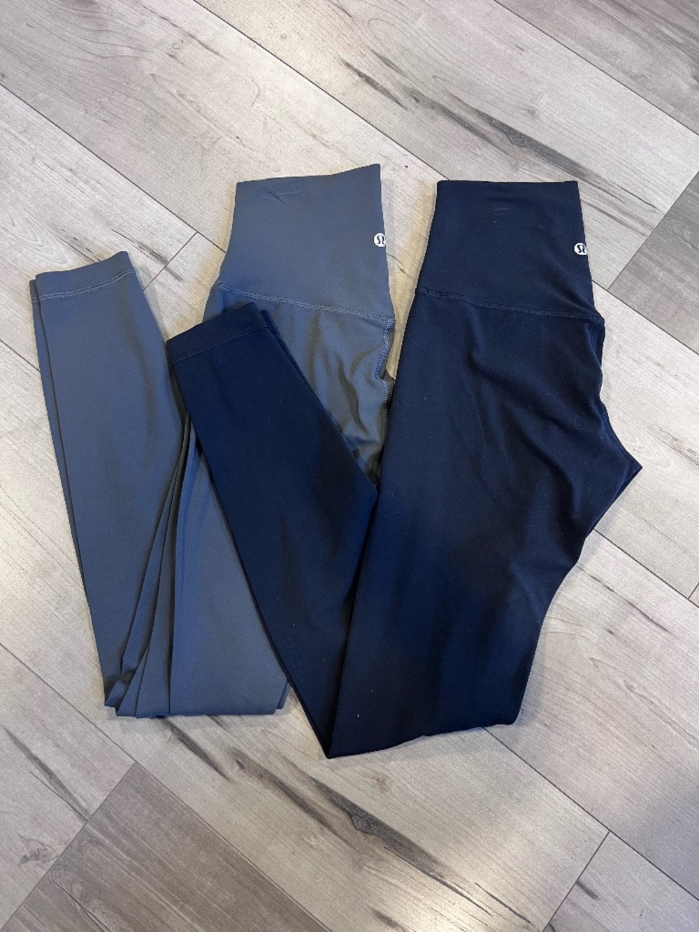 LULULEMON ALIGN GREY BLACK LEGGINGS SIZE 4 28"